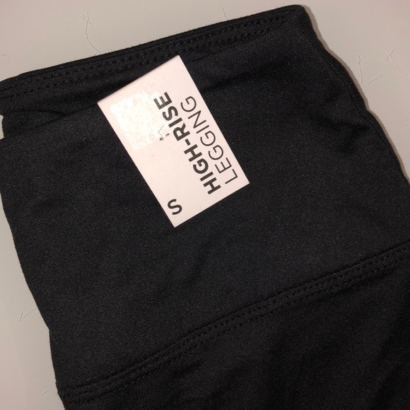RUE21 Black High Waisted Super Soft Leggings - Picture 3 of 6
